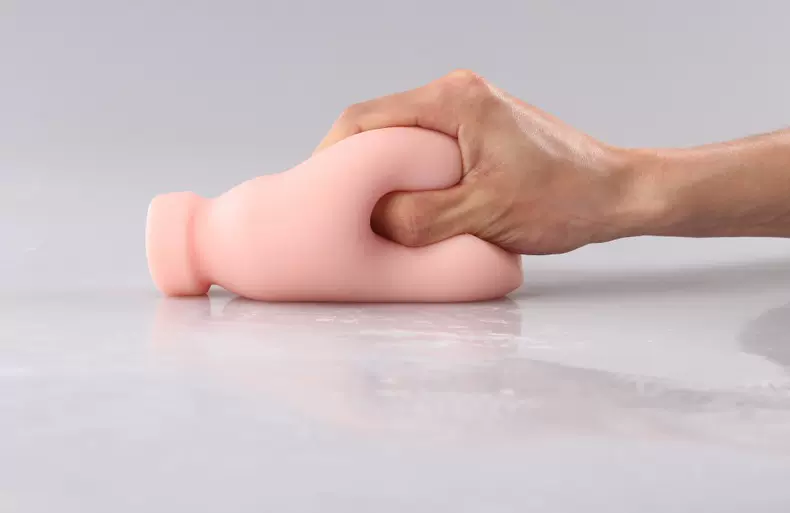 日本EXE奶瓶萌妹二代名器飞机杯测评4