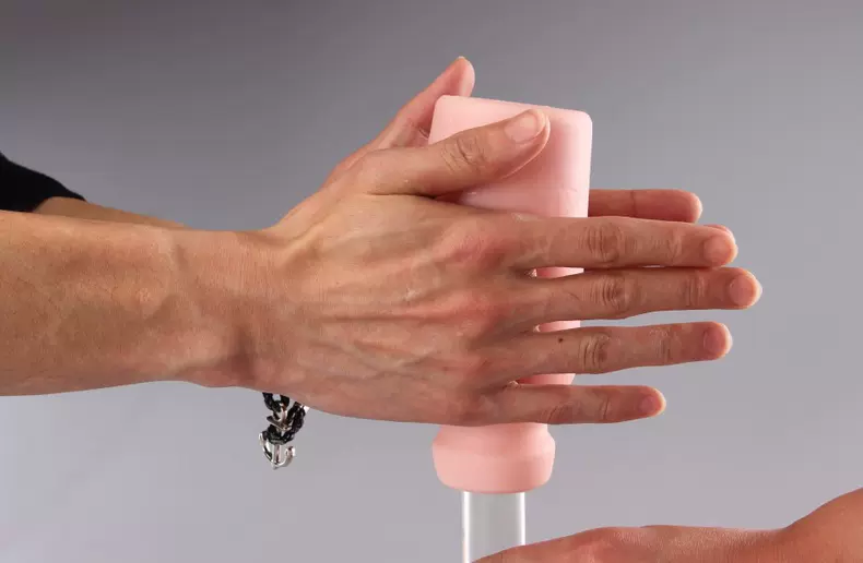 日本EXE奶瓶萌妹二代名器飞机杯测评5