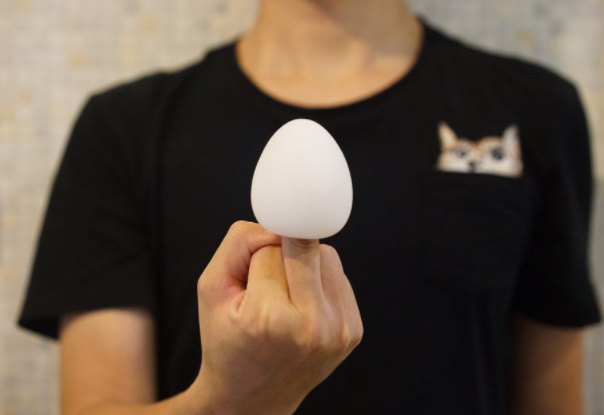 飞机杯小哥哥这次又测了一款神器！【蛋形自慰器】