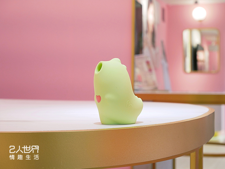 小怪兽魔吻~”开箱”史上最进化的小怪兽心得评价