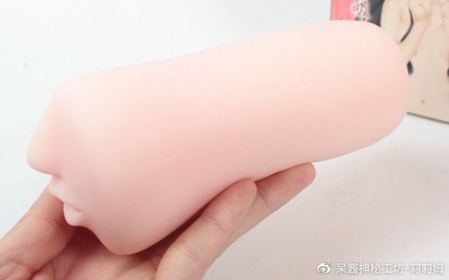 祢豆子的初次体验，重口飞机杯测评