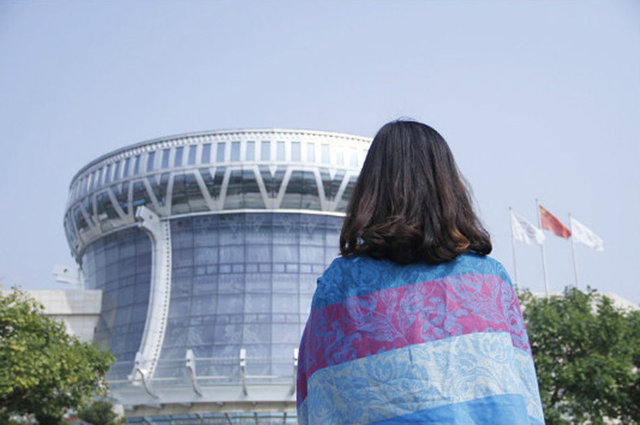 新闻系毕业，她用身体去“采访”情趣用品