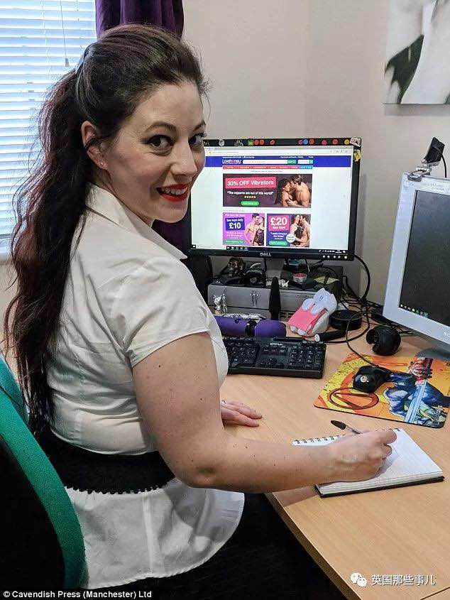 家里有3000件情趣玩具，这位情趣用品体验师每年能赚26万3