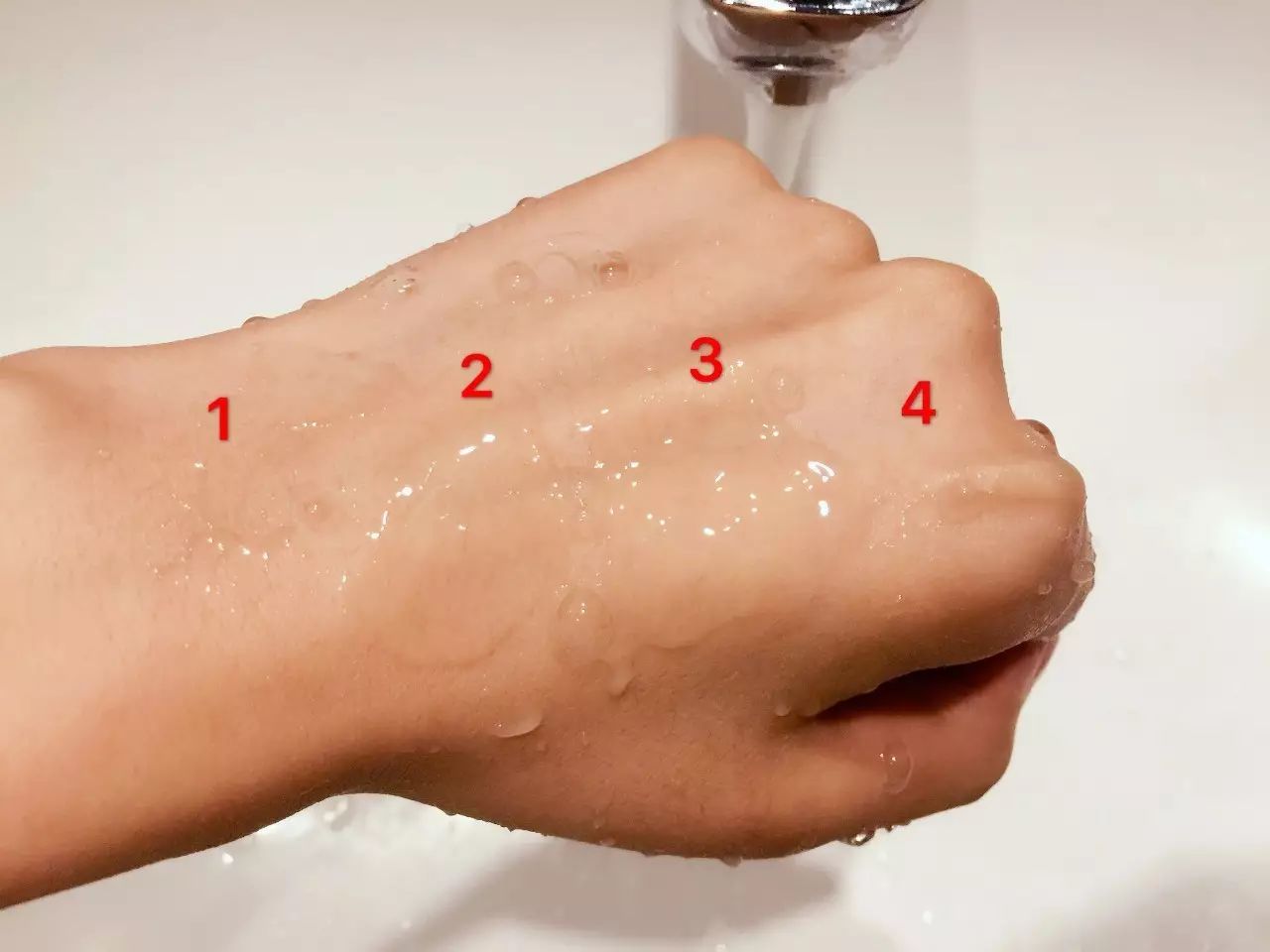 如果你知道擦隔离防晒，就应该备几款润滑液9