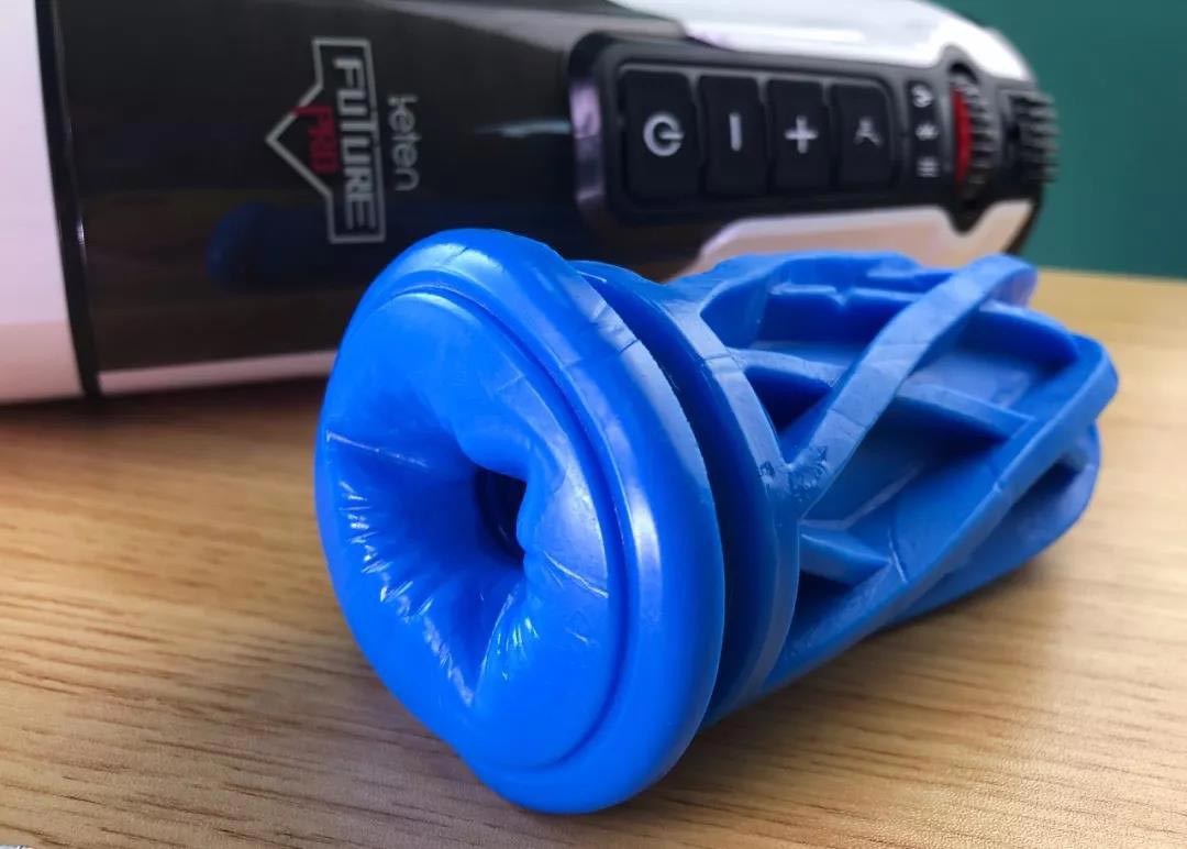 雷霆暴风(LETEN)机皇-未来雷霆舱飞机杯开箱评测10 雷霆暴风(LETEN)机皇-未来雷霆舱飞机杯开箱评测10