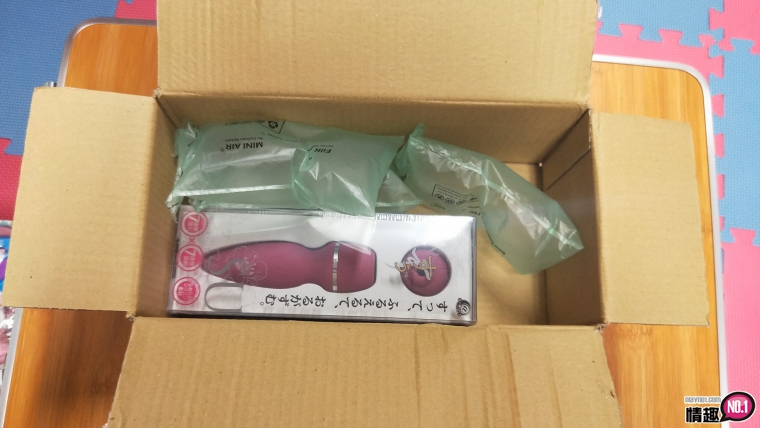 乳头&小妹妹「吸」起来。日本A-1阴户吸吮挑逗爱抚小魔杖SU; 乳头&小妹妹「吸」起来。日本A-1阴户吸吮挑逗爱抚小魔杖SU;