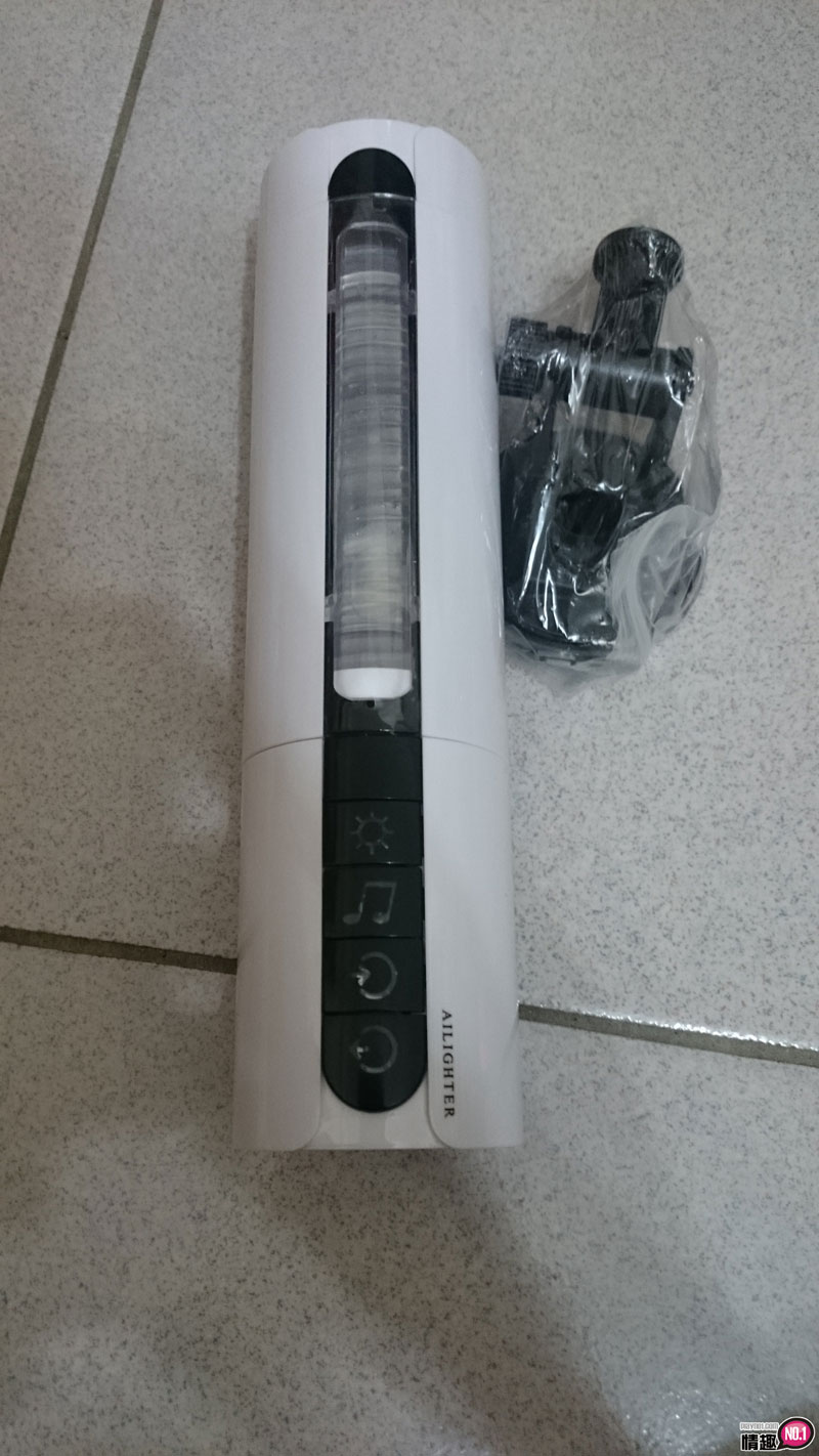 大吉大利今晚吃鸡!又吸又震的七彩吸吮杯AIRJET吮吸杯感应发热版;10