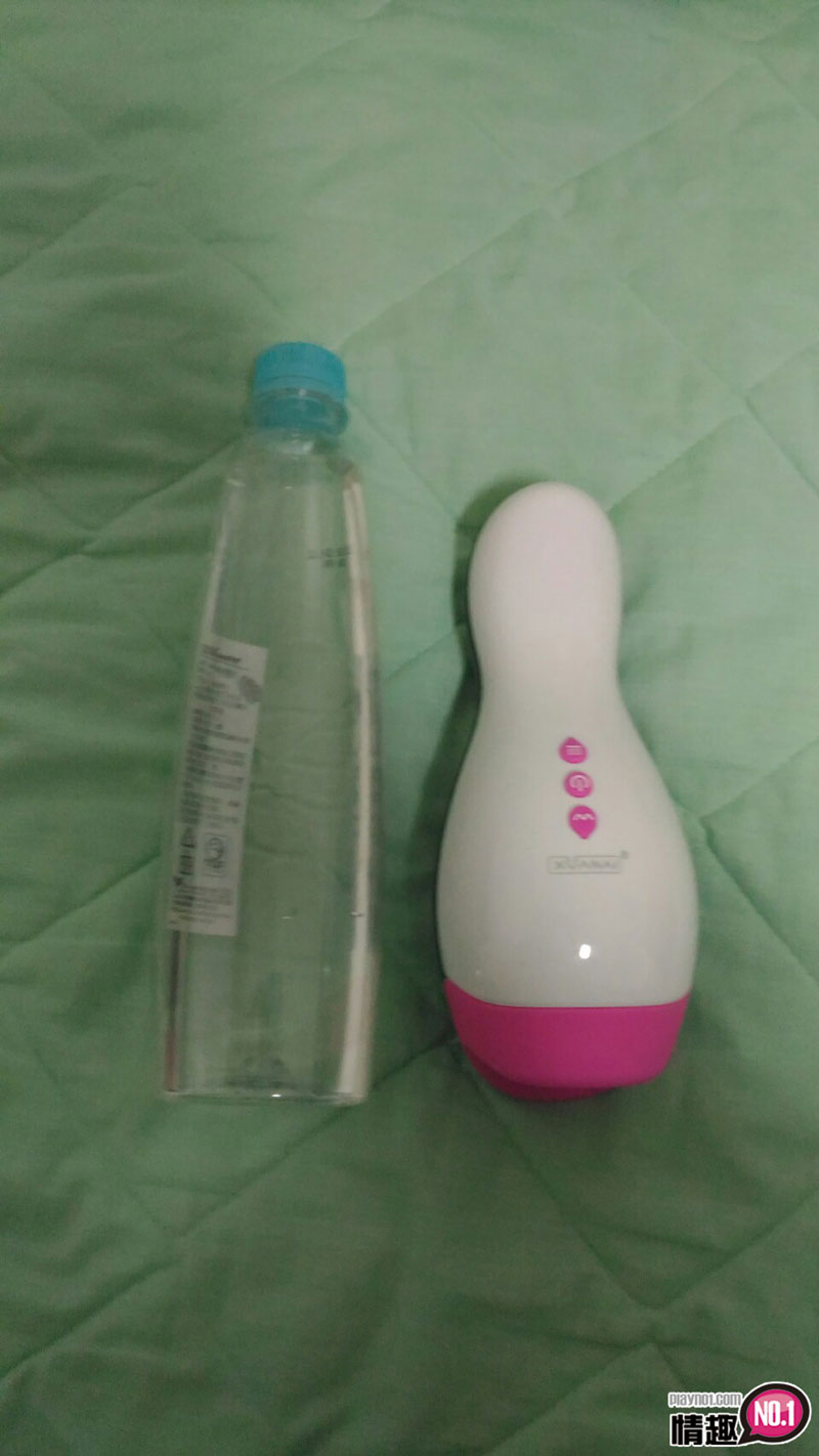 快来嚐嚐我的棒子-梦娜口交训练飞机杯9