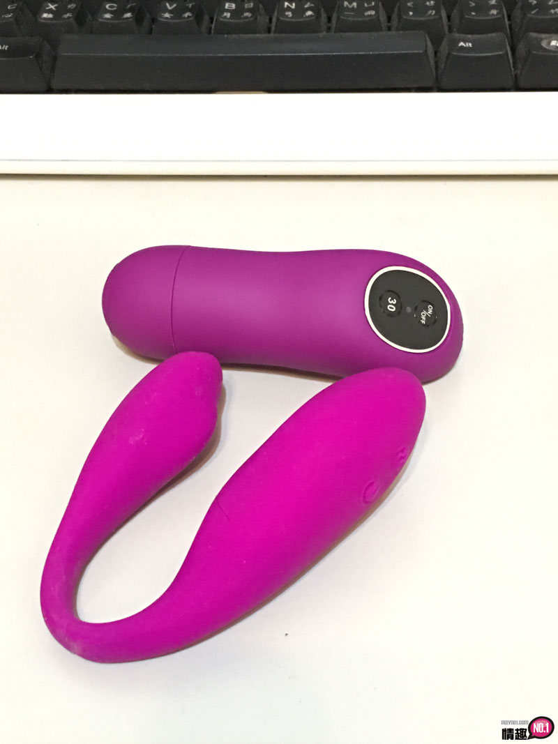 想拿来玩野外调戏的C型棒。PRETTYLOVE-爱情韵30段变频G点激荡G点共振器;11 想拿来玩野外调戏的C型棒。PRETTYLOVE-爱情韵30段变频G点激荡G点共振器;11