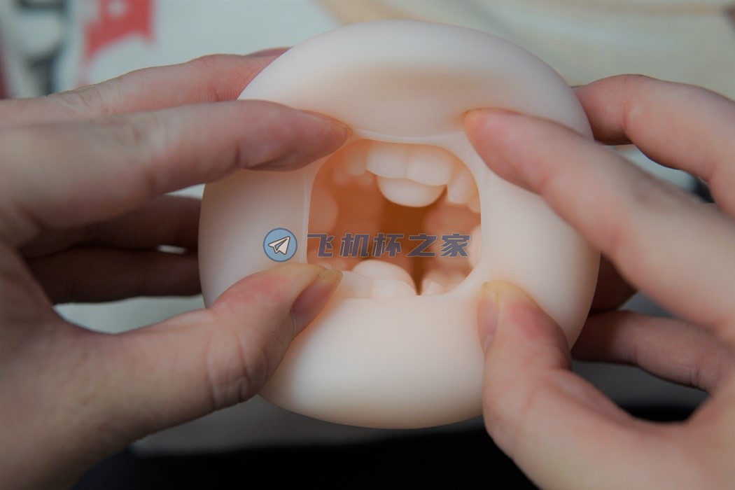 对子哈特永恒吹箫口交杯自慰名器倒模体会“双重口腔结构”1 对子哈特永恒吹箫口交杯自慰名器倒模体会“双重口腔结构”1